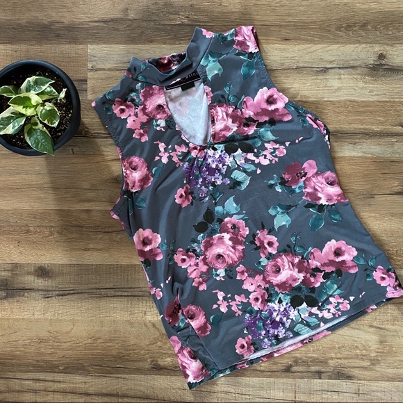 🌸Pink Floral Top - Picture 1 of 4